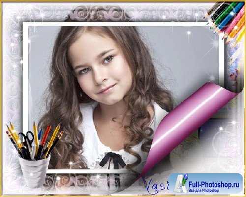 Красивая школьная фоторамочка для фотошопа с нежным блеском и  цветными карандашами на нежном фоне